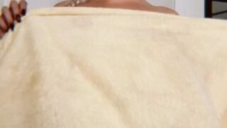 EMJAYPLAYS squirting all over in leaked OnlyFans nude video