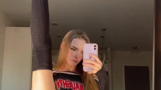 Full strip tease ends with Spicylittlebunny playing with pussy