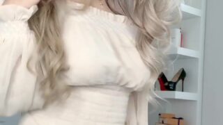 Rosaverte tied up and used