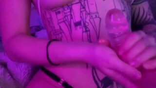 Public park flashing gets FawksLily caught