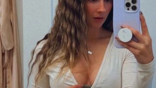 Lavynder Rain toy reward tease grab