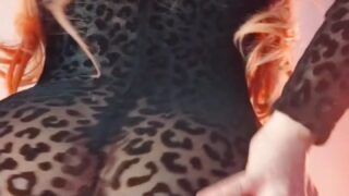 octokuro hiding her bikini