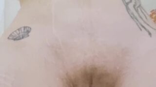 Brujita Roja nude leash squirt session