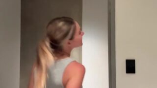 solo pussy toy squirt stretch Ellaalexandraxo