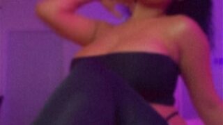 Iamlexia riding bounce leaked squirt