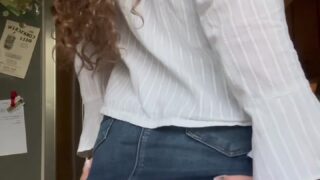 Pussy licking marathon with Kitty882 nude and moaning