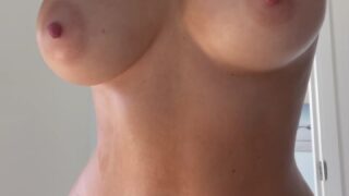 Tianna Ann leak squirt glide tits stretch