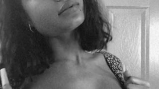 wet Alessiasaysso fingering leak