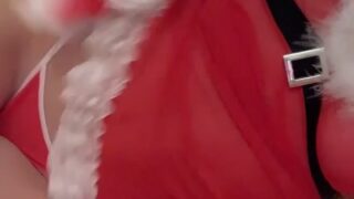 Kitty882 cumshot on tits during leaked riding POV