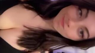 Noemiexlili gives sloppy head behind building during lunch break