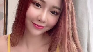 Jenna Chew licks from behind while holding ass open