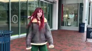 OnlyFans nude tease – Noemiexlili spreads and fingers slowly on cam