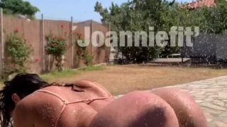 nude JoannieFit closeup pussy spread vibrator moan