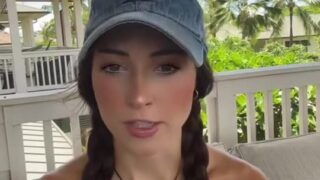 morekendallbeck slow twerk and tit tease video