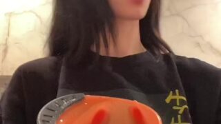 Toes wrapped around shaft – Noemiexlili’s foot control is insane