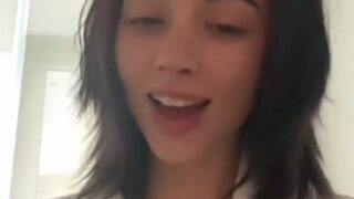 OnlyFans morning blowjob – Noemiexlili sloppy and natural