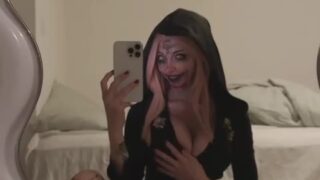 Noemiexlili fucked hard behind supermarket, moaning into hoodie