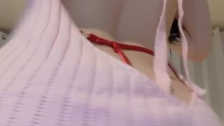 Noemiexlili gets naked at carwash and moans under hose