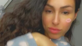 JoannieFit deepthroats cock with eye contact and sloppy tongue action