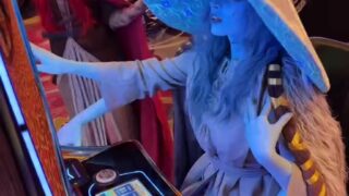 Stepmom blowjob challenge – Noemiexlili finishes under table