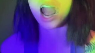 Behind the scenes – Noemiexlili gets raw fucked on set