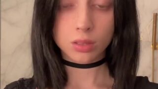 POV walk with Noemiexlili nude under coat, fingering discreetly