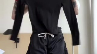 Noemiexlili’s TikTok strip tease ends in dildo squirt