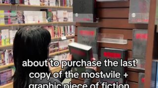 OnlyFans raw fuck behind scenes – Noemiexlili grabs camera while moaning