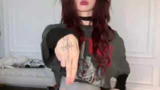 Leaked squirting session – Noemiexlili cries out while cumming