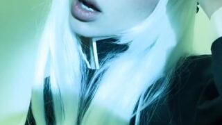 Stepmom seduction – Noemiexlili makes son worship her pussy