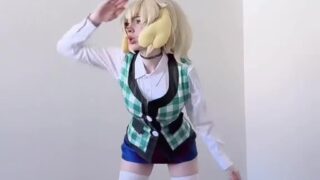 Feet in your face – Noemiexlili says “this is all you deserve”