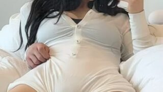 Flashing dare – Noemiexlili shows tits mid crosswalk, then fucks