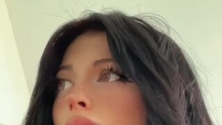 Noemiexlili edges herself in full anime outfit until she screams