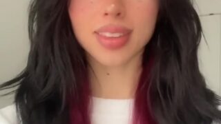 Stepmom roleplay gets out of control – Noemiexlili leaks everywhere