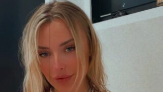 Corrina kopf pulls panties down and rides in silence