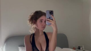 Watch Maligoshik shake her ass in slow POV video