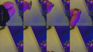 Double blowjob ends in a wild cumshot for Morgan Alexandra