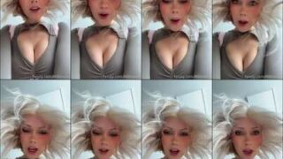 Slim petite mirror pose Milkimind exposed
