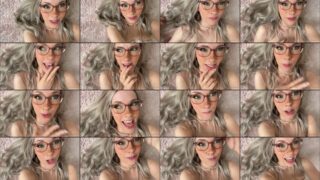 Milkimind solo play in shower fingers herself wet