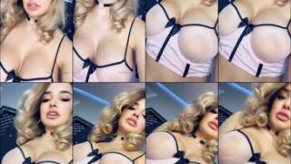 Public risky cumshot for Morgan Alexandra in a parked car