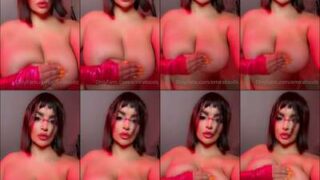 EmiraFoods flaunts big boobs in bed