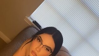 Late night blowjob TAYLERHILLS in oversized t-shirt